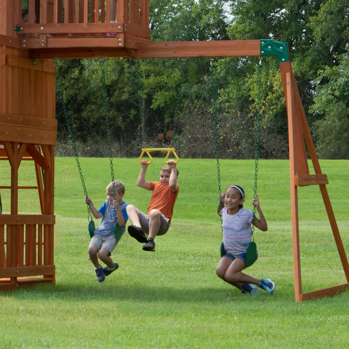 Backyard Discovery Skyfort II Swing Set thumbnail 3